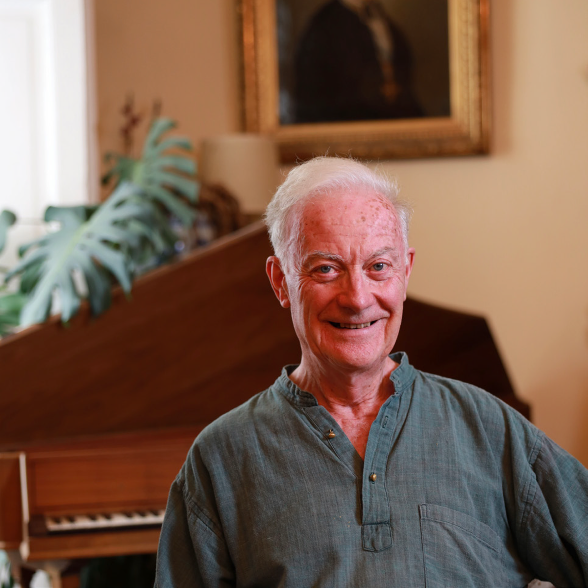 John Bryden plays Bach