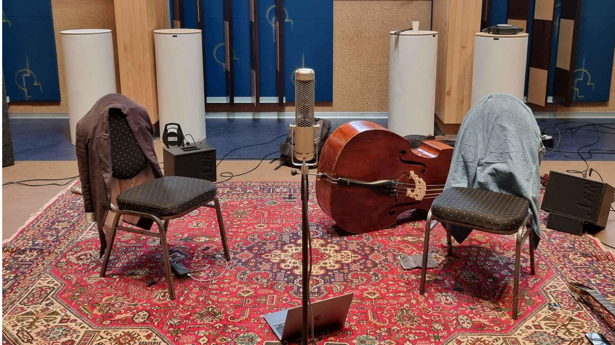 Live At MCO [One Microphone Recording]