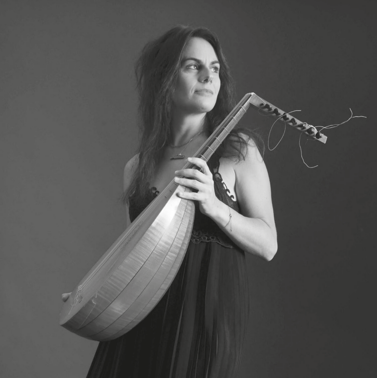 The Queenes Maskes. A Varietie of Lute Music from the Early English Court