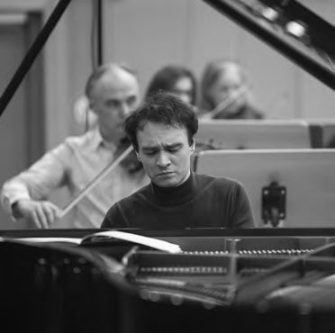 Mozart: Piano Concertos Nos. 18 KV 456 & 21 KV 467